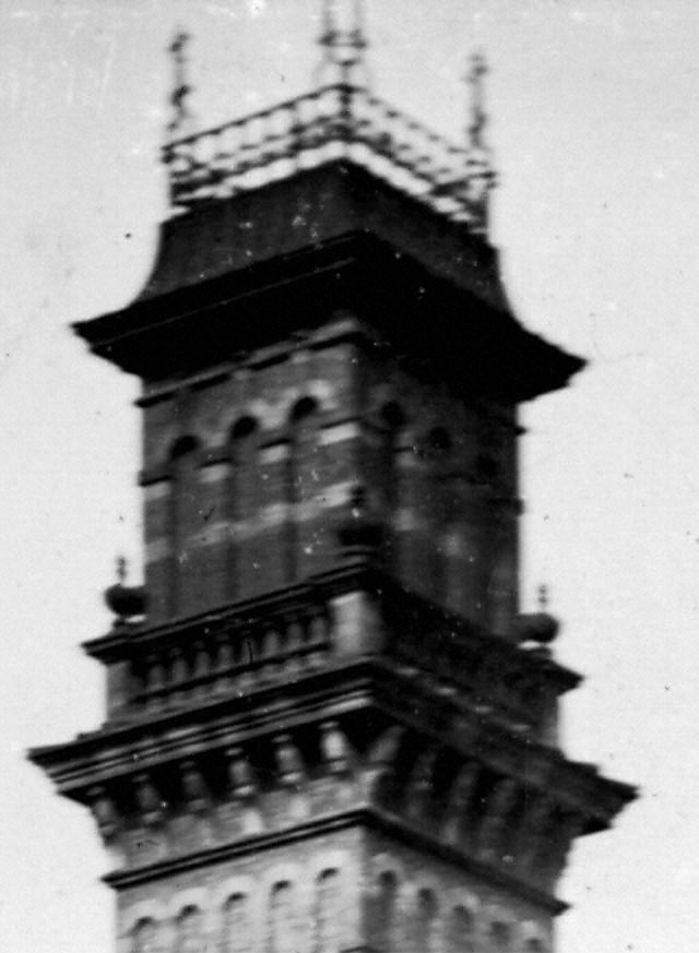 B02110 Chim 2 of 2.jpg