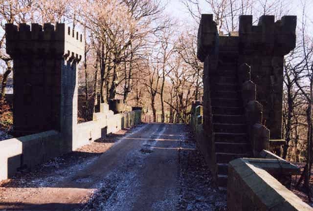 Turton Tower 05.jpg