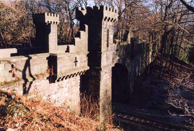 Turton Tower 06.jpg