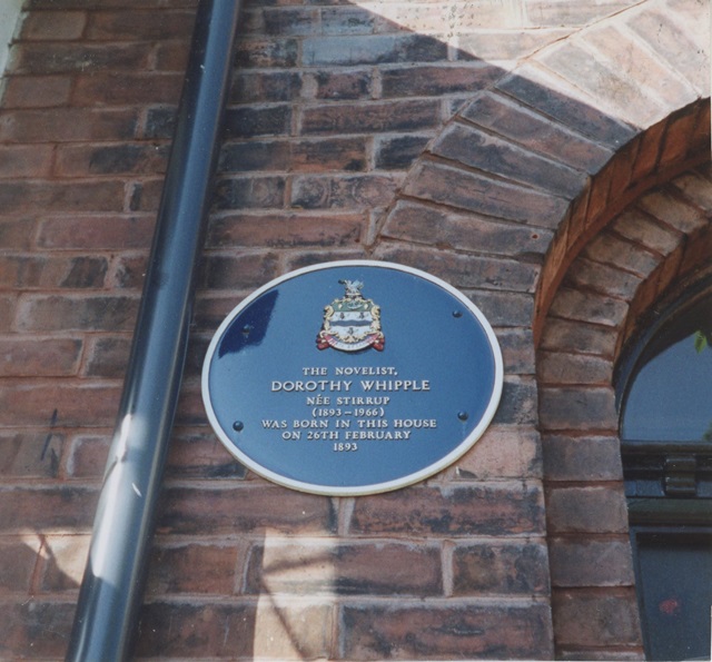 img830 Dorothy Whipple plaque birthpalce 9, Edgeware Road from Barbara Riding 640.jpg