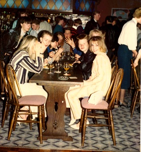 26 Leavers Party Red house 1987 028.jpg