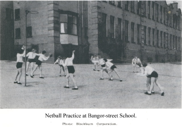 NetballpracticeatBangorstreetschool.jpg