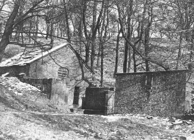hollinshead well house.jpg