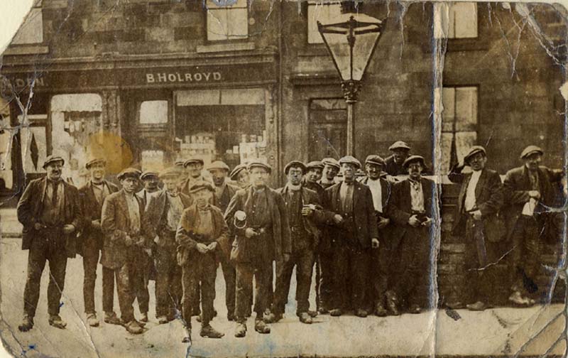minersatOswaldtwistle3.jpg