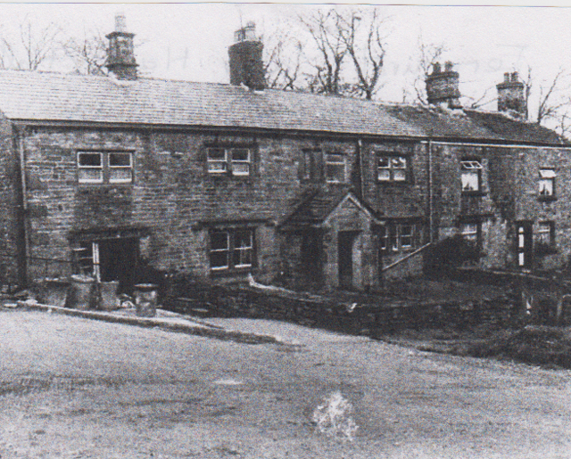 01 Fernhurst Manor House.jpg