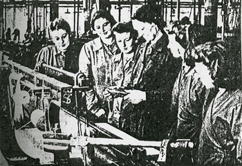 19 Roe Lee Mill on.jpg