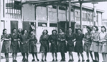 51 Mullard Factory Girls 022.jpg