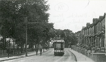 9a Blackburn Tram Wilpshire on.jpg