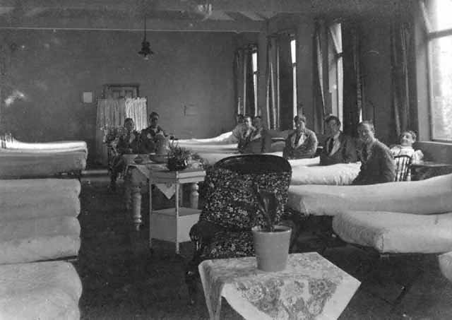 Moss Bridge Hospital, DARWEN, WW1.jpg