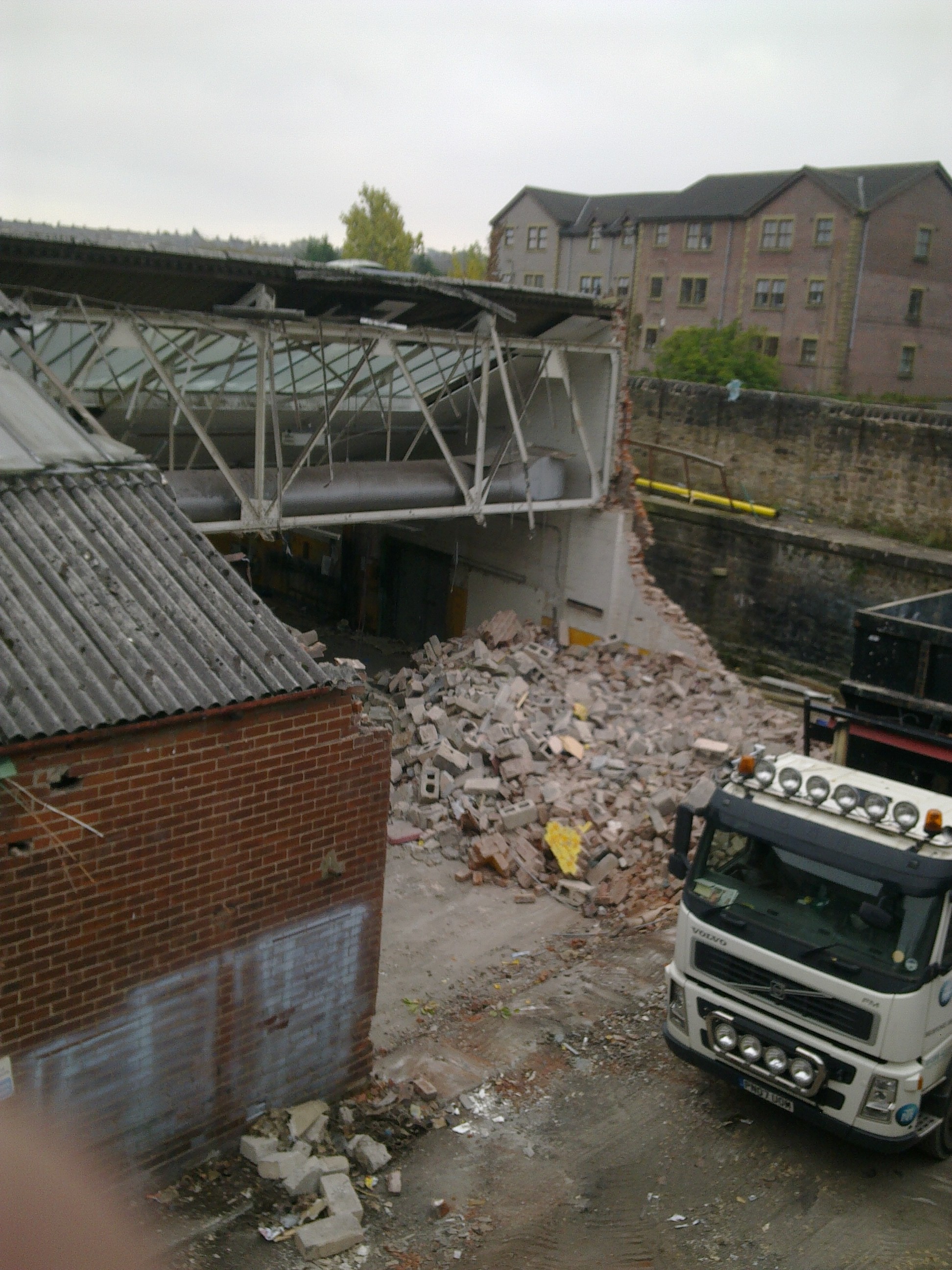 demolition of netlon.jpg