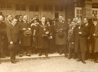 ramsay roe lee 1.jpg