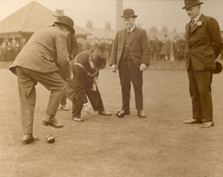 ramsay roe lee bowls.jpg