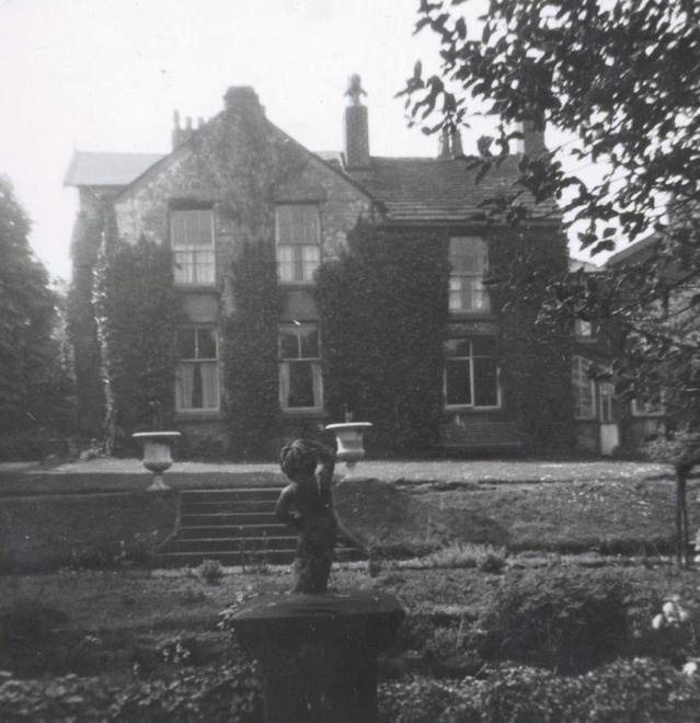 bank house1.jpg