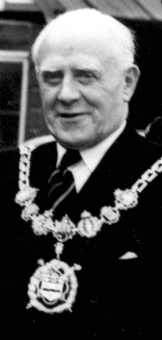 083 William Alfred Henshall MC 1956-1957.jpg