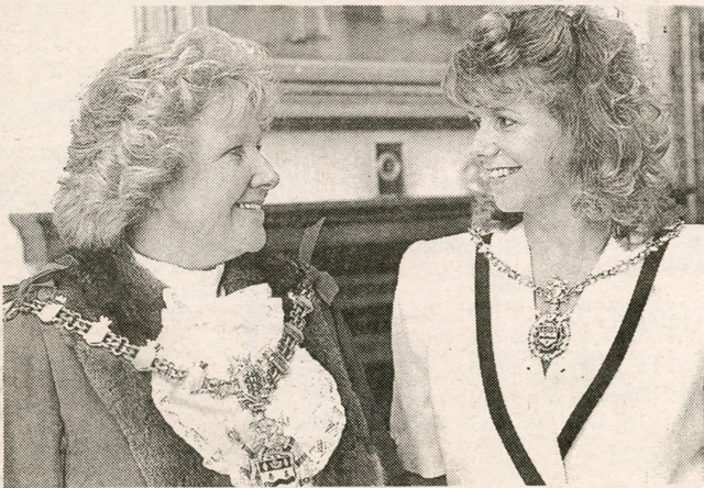 Eleen Entwistle mayor Barbara 1992-93.jpg
