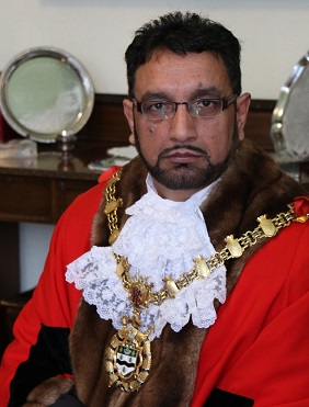 Mayor Official Faryad Hussain 2015 16 640 cropped.jpg