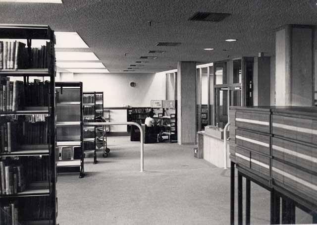 new childrens lib.jpg