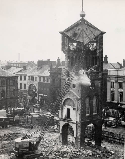 towerbeingdemolished1964.jpg