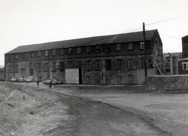 knuzdenbrookmill1982.jpg