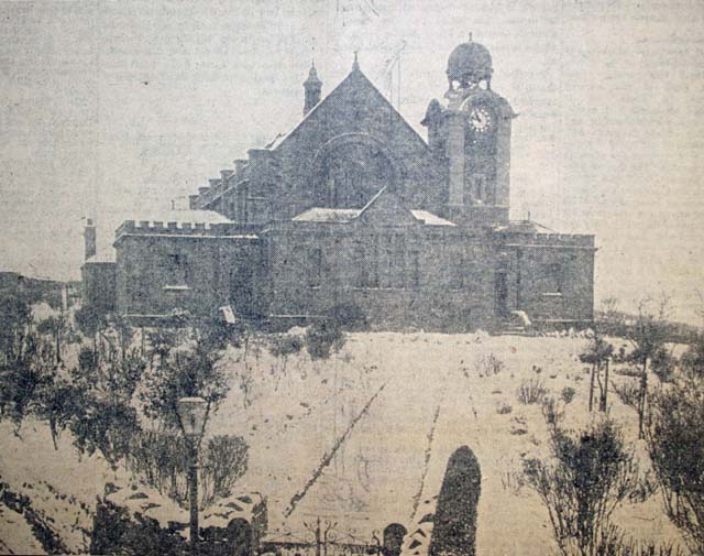 01 Lower Darwen united Methodist church 1912 with the Aspin Clock tower opened 1911.jpg