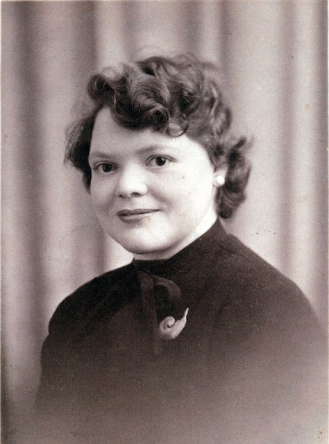 Joyce Tennant2.jpg