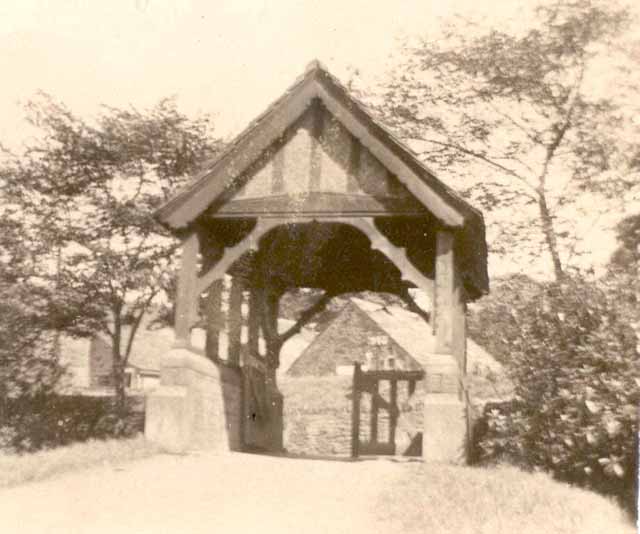 Opposite View Pedestrian Gate Sunnyhurst Wood.jpg
