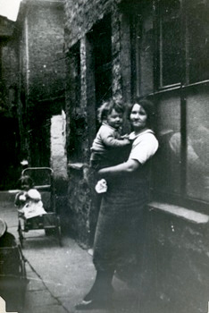 Rear of House in Snig Brook 129.jpg