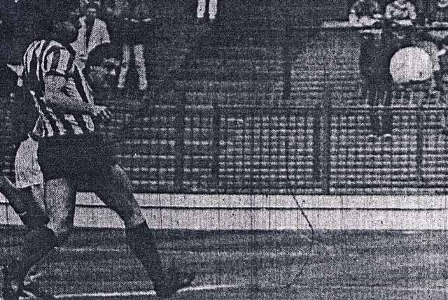 garner goal 1986.jpg