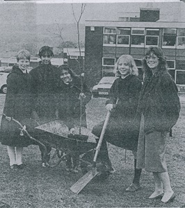 32 planting Tree 1989 034.jpg