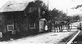 05 Toll House 005 ON CT.jpg