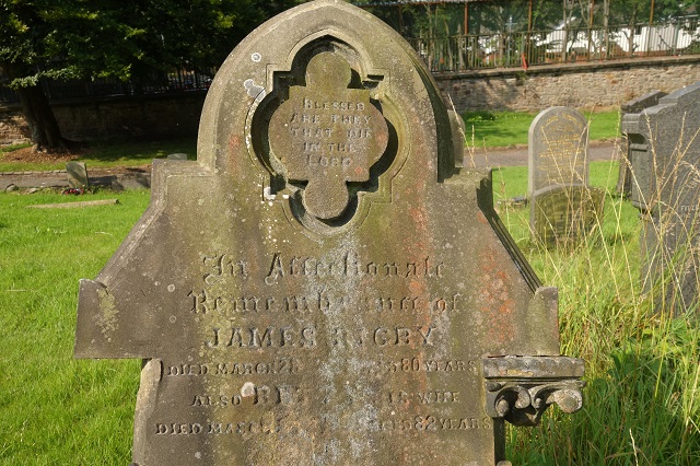 Grave.jpg
