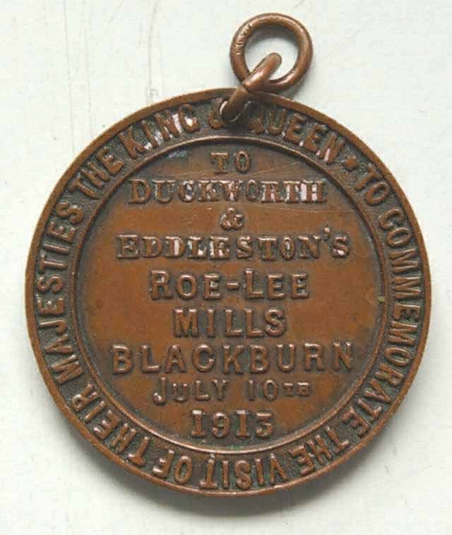 Medallooking_back_ETLC67-6.jpg